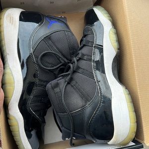 Jordan 11s